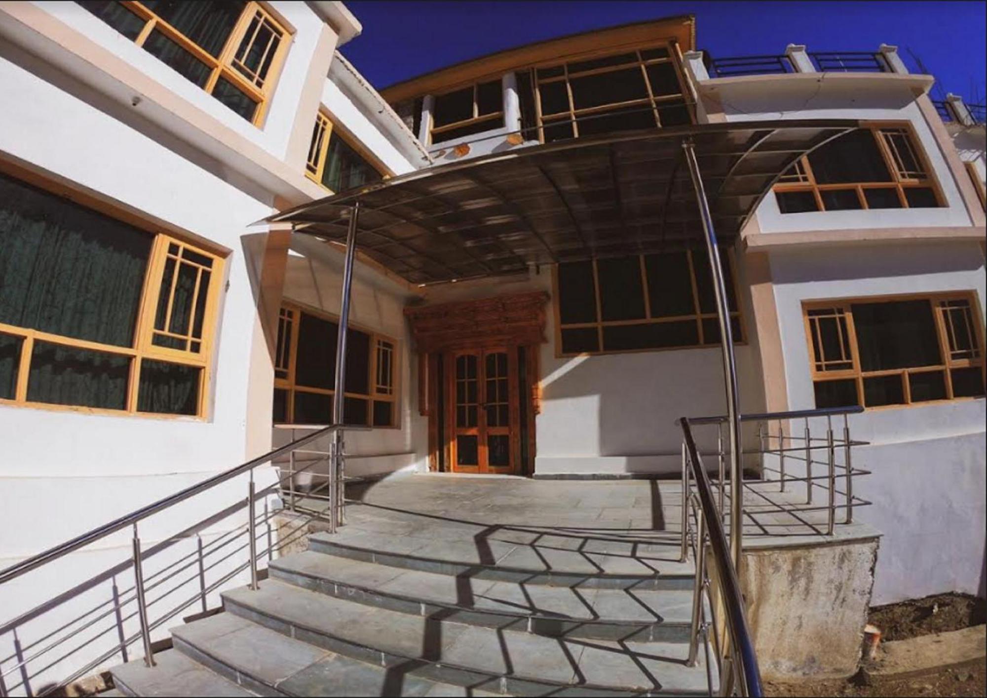 The Nun-Kun Residency Kargil Ξενοδοχείο Εξωτερικό φωτογραφία